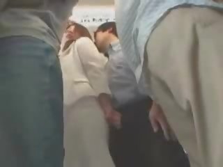 Japanese abused in public bus vid