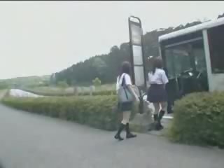 Japoniškas dukra ir maniac į autobusas filmas