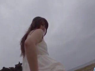 Mayuka akimoto clip tắt cô ấy tóc rậm twat trong ngoài trời cảnh