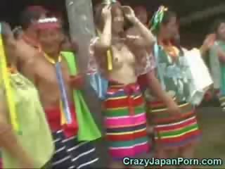 일본의 에 에이 papuan tribe!