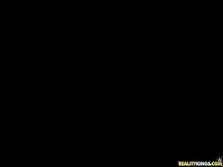 Maia ingvers vilinošs melnādainas mazulīte kails par mīļākais pozējošas