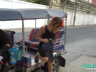 Tuktukpatrol veľký sýkorka thajské divinity iba fucks veľký šachta