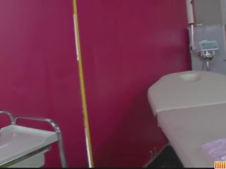 X गाली दिया चलचित्र भूखा diva flaunting उसकी वेट टपकाव का sn
